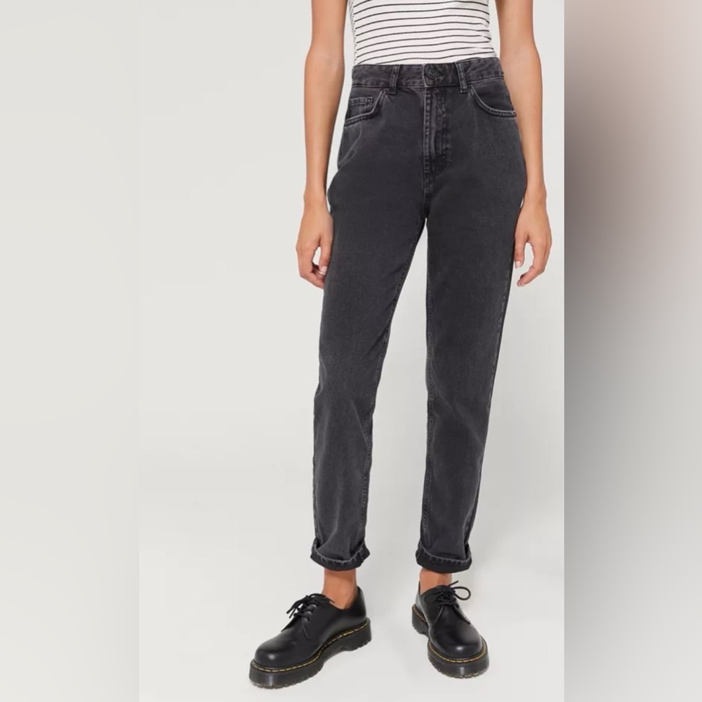 BDG Urban Outfitters High-Rise Mom Jeans Washed Black Size 28